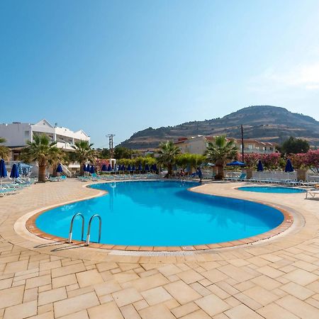 Elvita Beach Hotel キオタリ エクステリア 写真