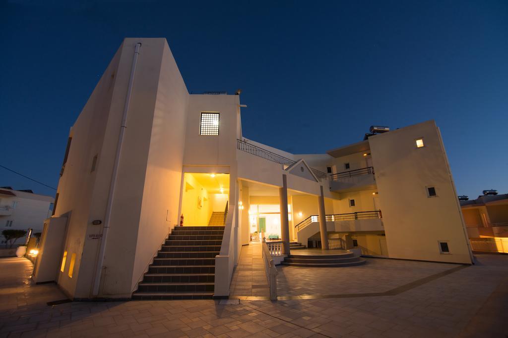 Elvita Beach Hotel キオタリ エクステリア 写真