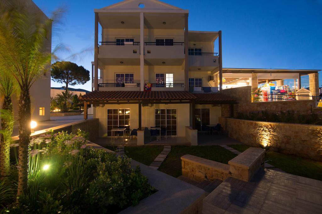 Elvita Beach Hotel キオタリ エクステリア 写真