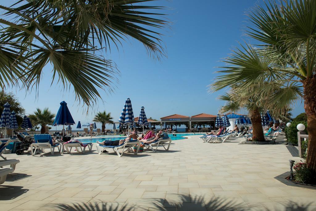 Elvita Beach Hotel キオタリ エクステリア 写真